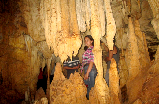 Rodriguez de Mendoza, Tocuya y cavernas de Leo